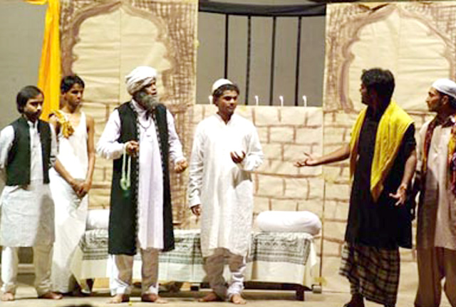 Jin Lahore Nahi Vekhy Wo Janmya Hi Nahi